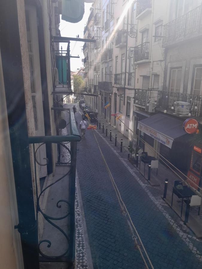 Chiado / Carmo Small Artist Lodge Лиссабон Экстерьер фото